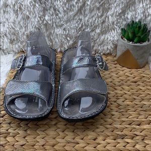 Alegria Silver Sparkle Rhinestone 39 sandal slides